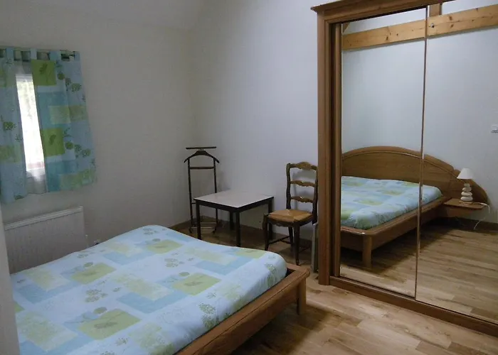 德斯沃内斯度假屋 度假居 图尔